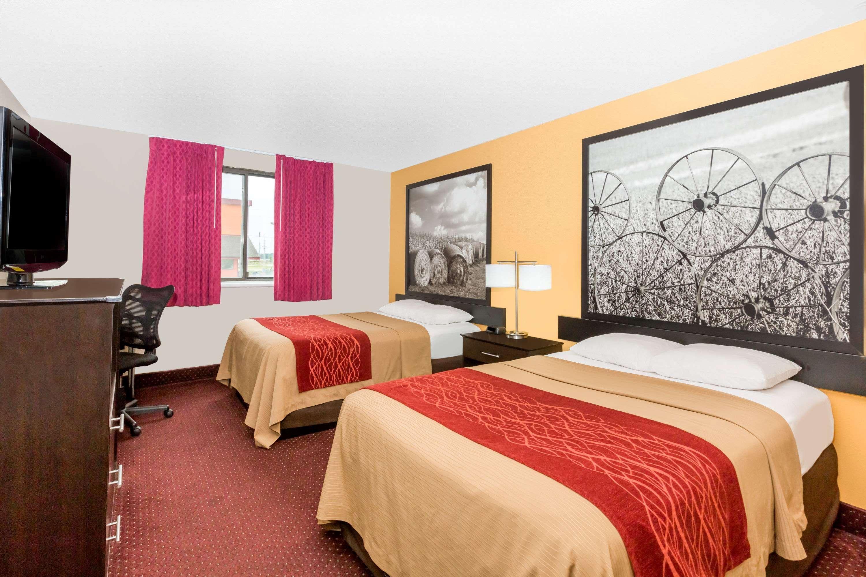 Super 8 By Wyndham Ames Hotel Exterior foto